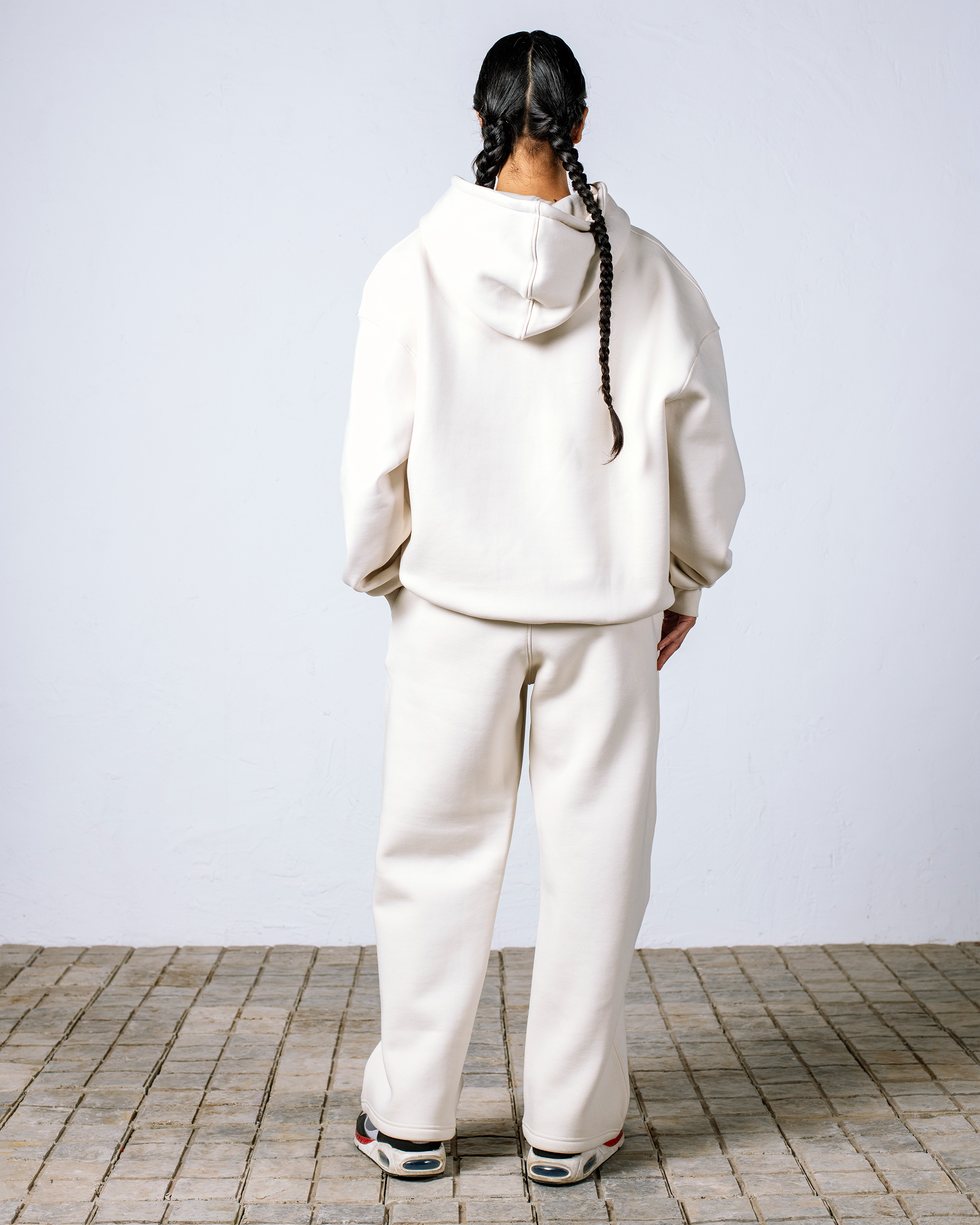 Off-White Sweat Suit